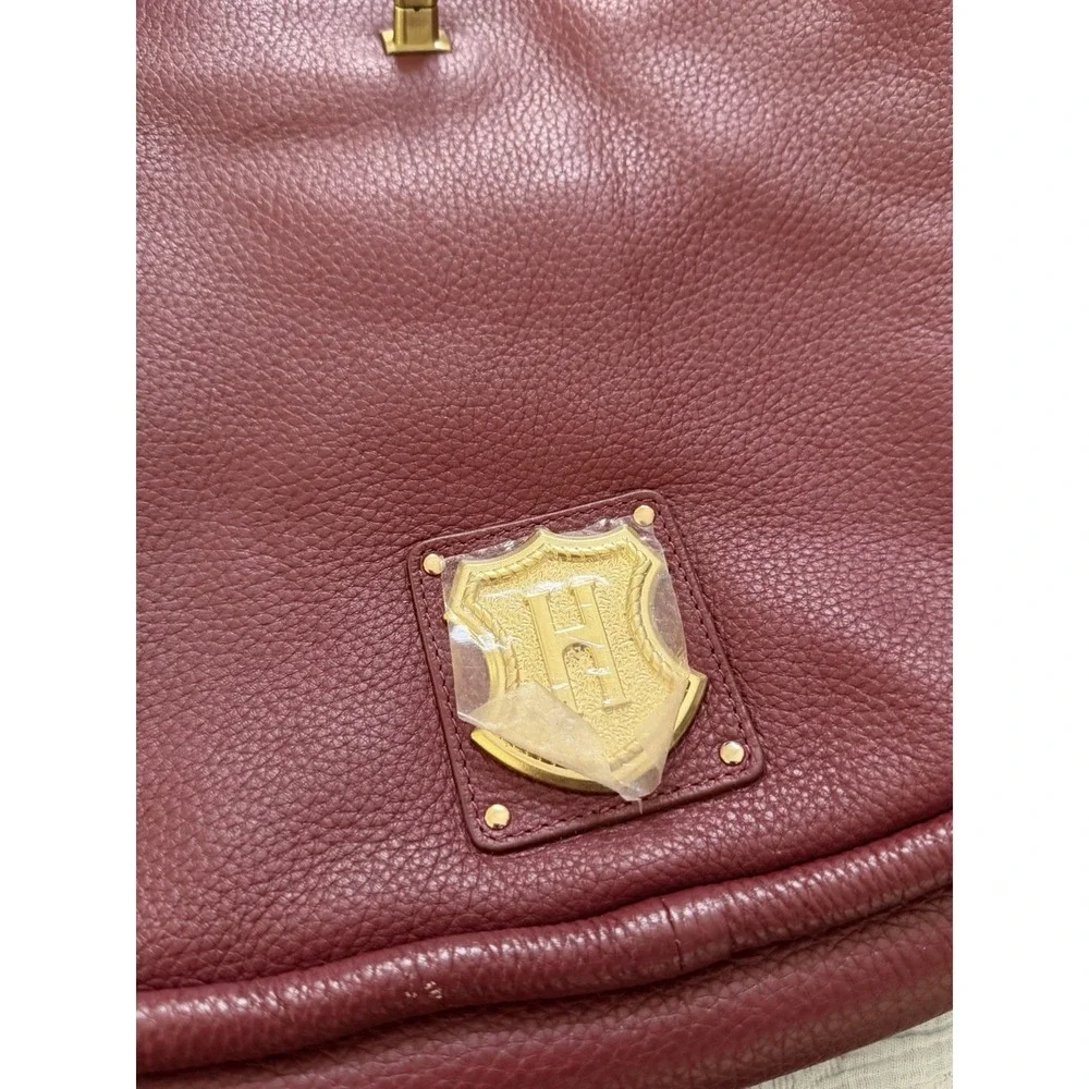 J.W.‎ Hulme Co. Womens Burgundy Leather Inner Pockets Crossbody Bag Editor